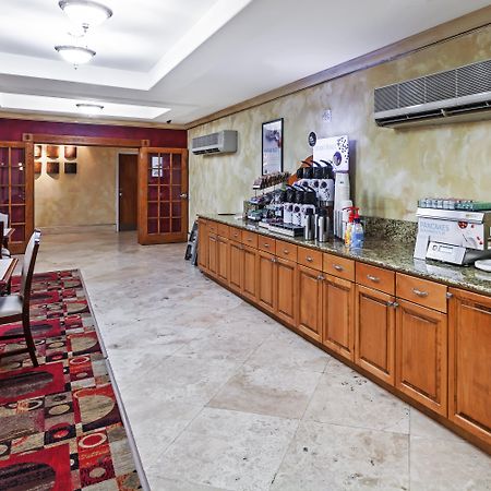 Holiday Inn Express & Suites Lafayette South By Ihg Экстерьер фото