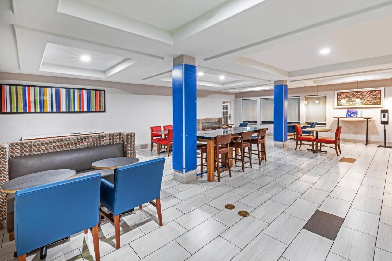 Holiday Inn Express & Suites Lafayette South By Ihg Экстерьер фото