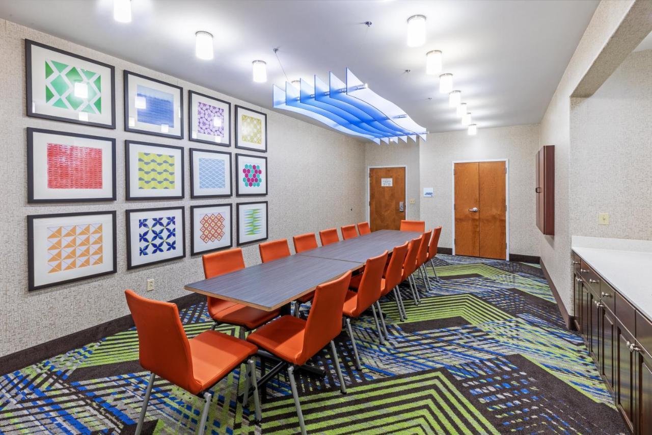 Holiday Inn Express & Suites Lafayette South By Ihg Экстерьер фото