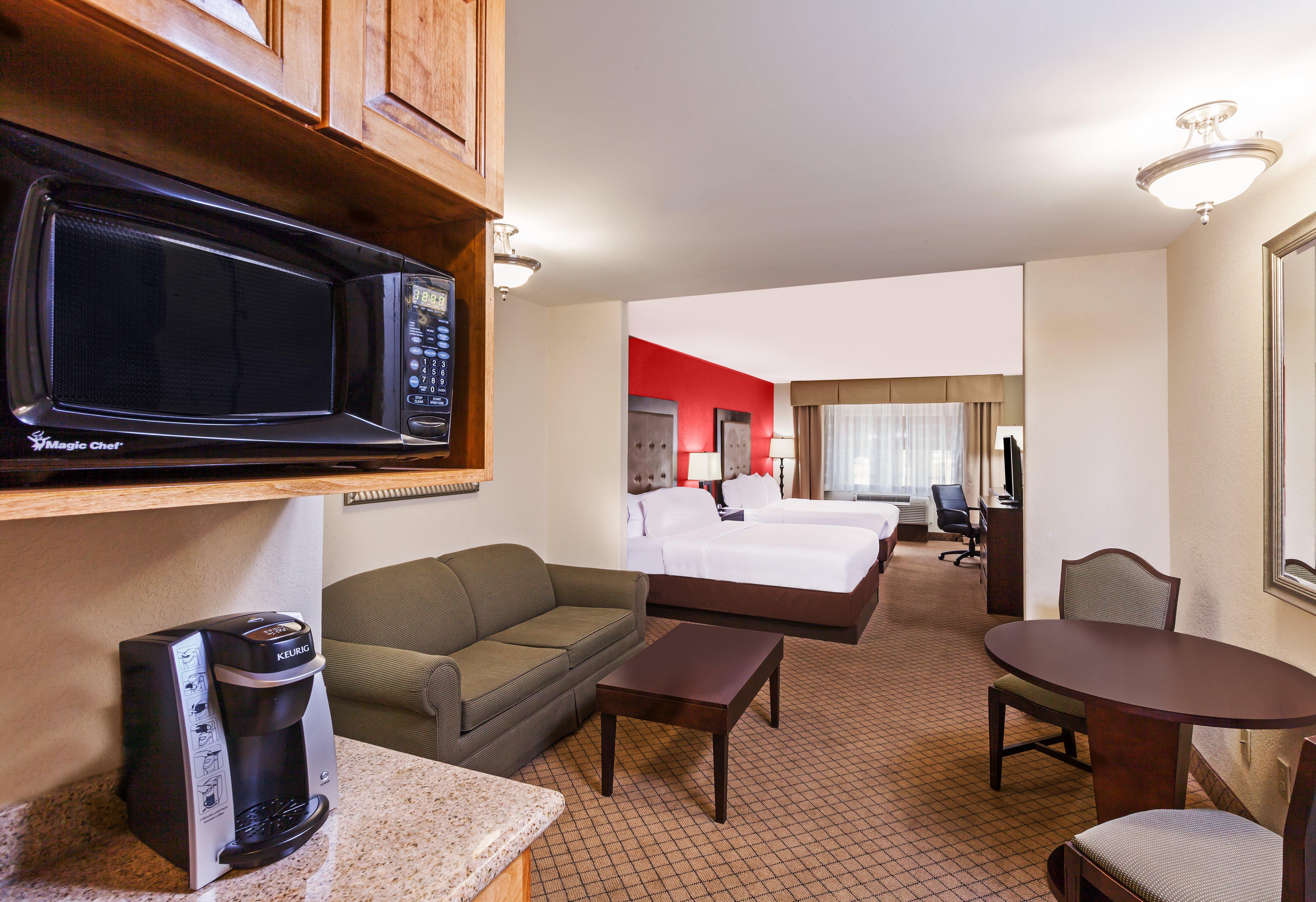 Holiday Inn Express & Suites Lafayette South By Ihg Экстерьер фото