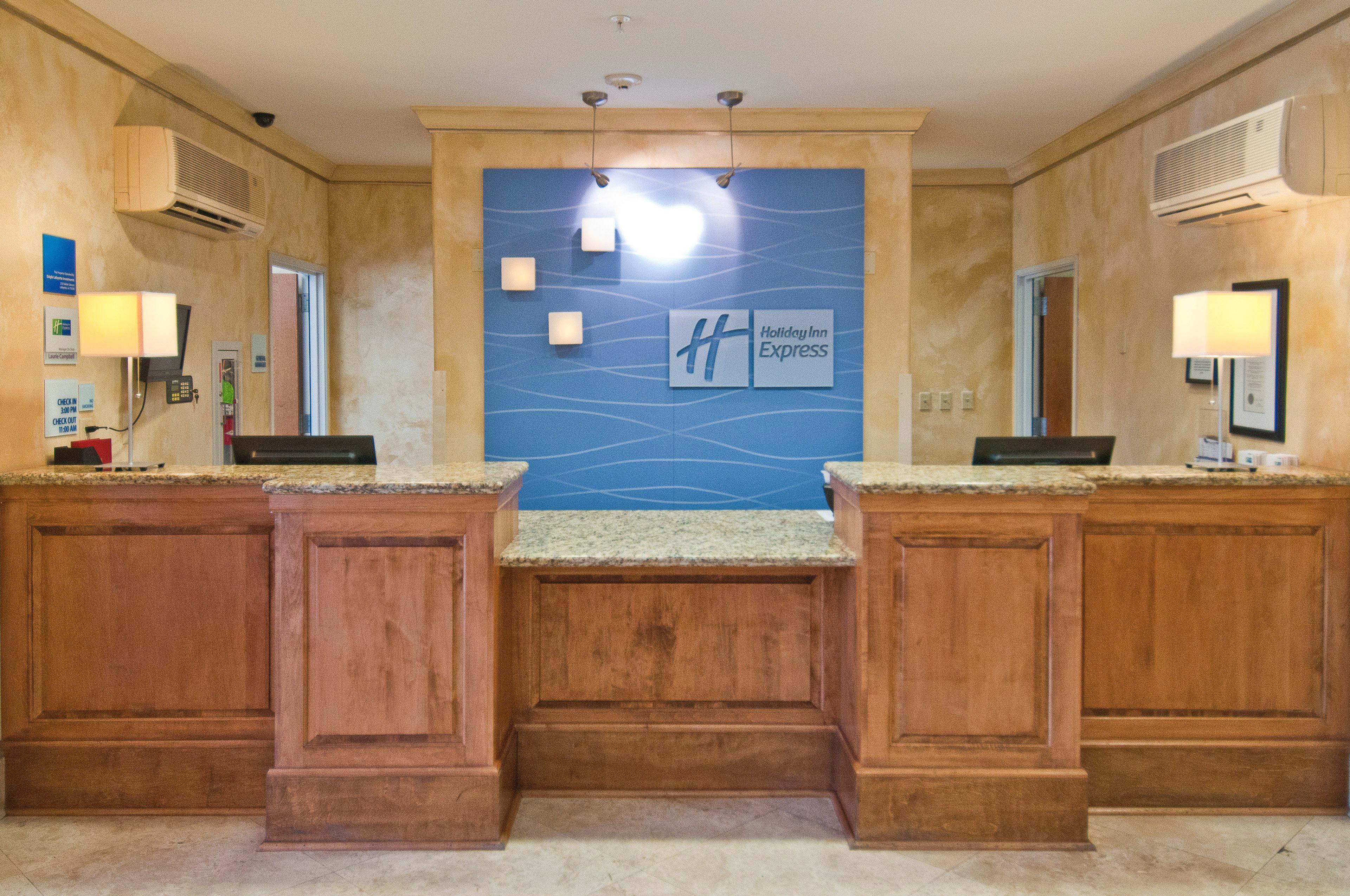Holiday Inn Express & Suites Lafayette South By Ihg Экстерьер фото