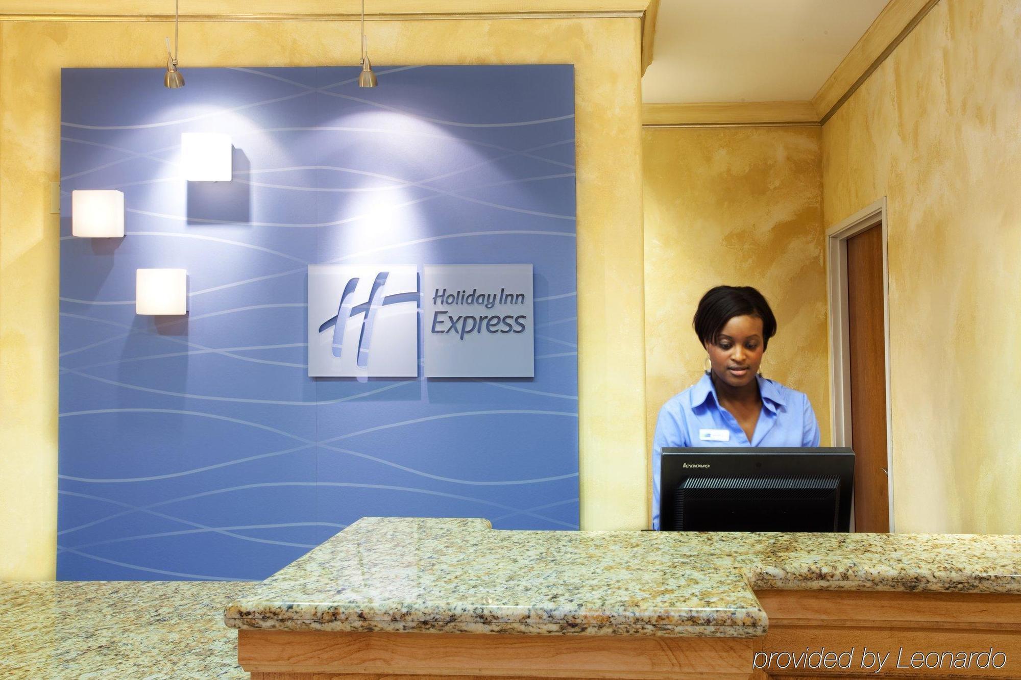 Holiday Inn Express & Suites Lafayette South By Ihg Экстерьер фото