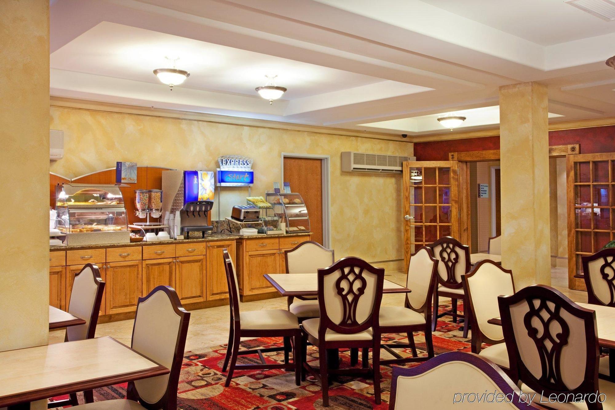 Holiday Inn Express & Suites Lafayette South By Ihg Ресторан фото