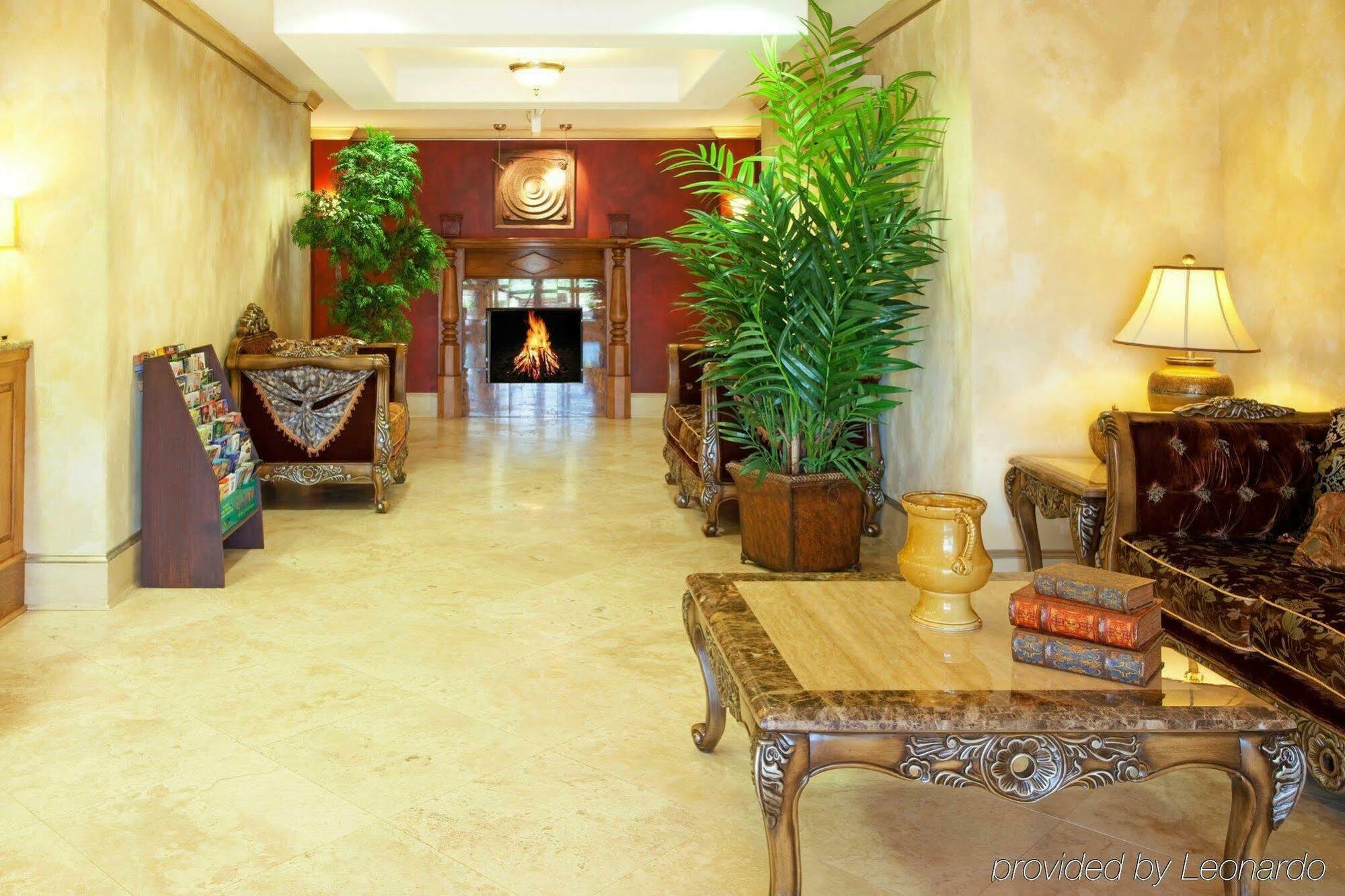 Holiday Inn Express & Suites Lafayette South By Ihg Интерьер фото